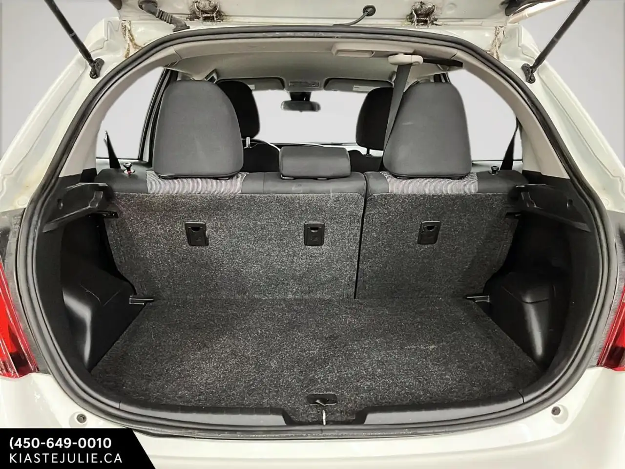 Toyota Yaris снимка Toyota Yaris