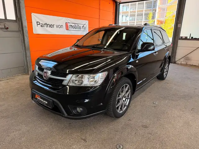 Fiat Freemont Lounge 7 Sitze Leder Navi Xenon Kamera