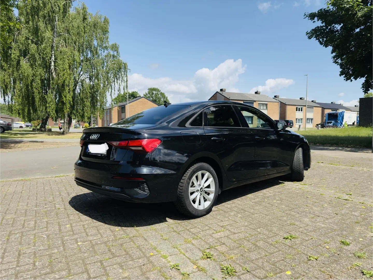 Audi A3 30 TFSI Limousine - 1