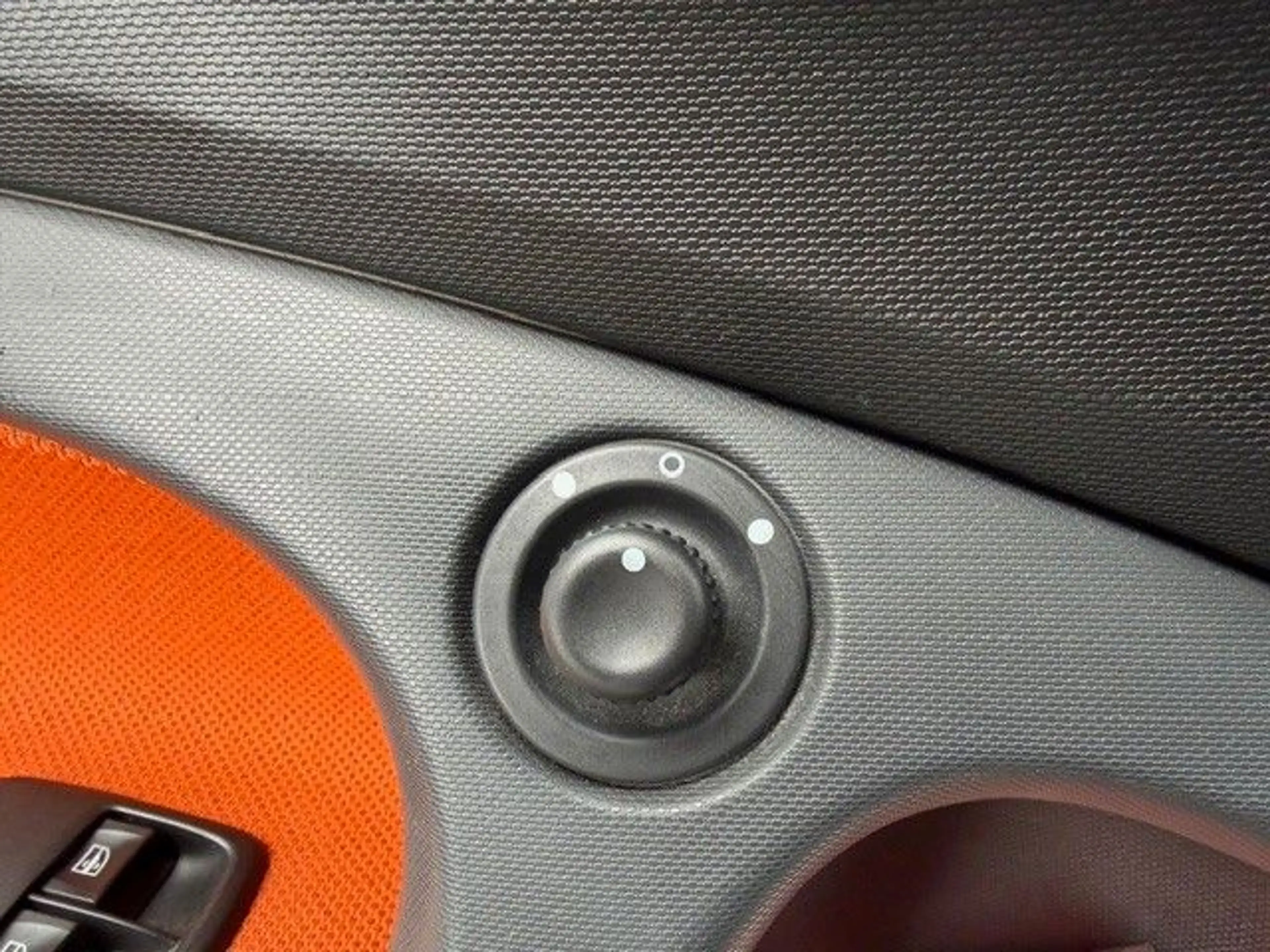 smart forTwo FOR TWO COUPE  52 kW ERST 37TKM — photo 12