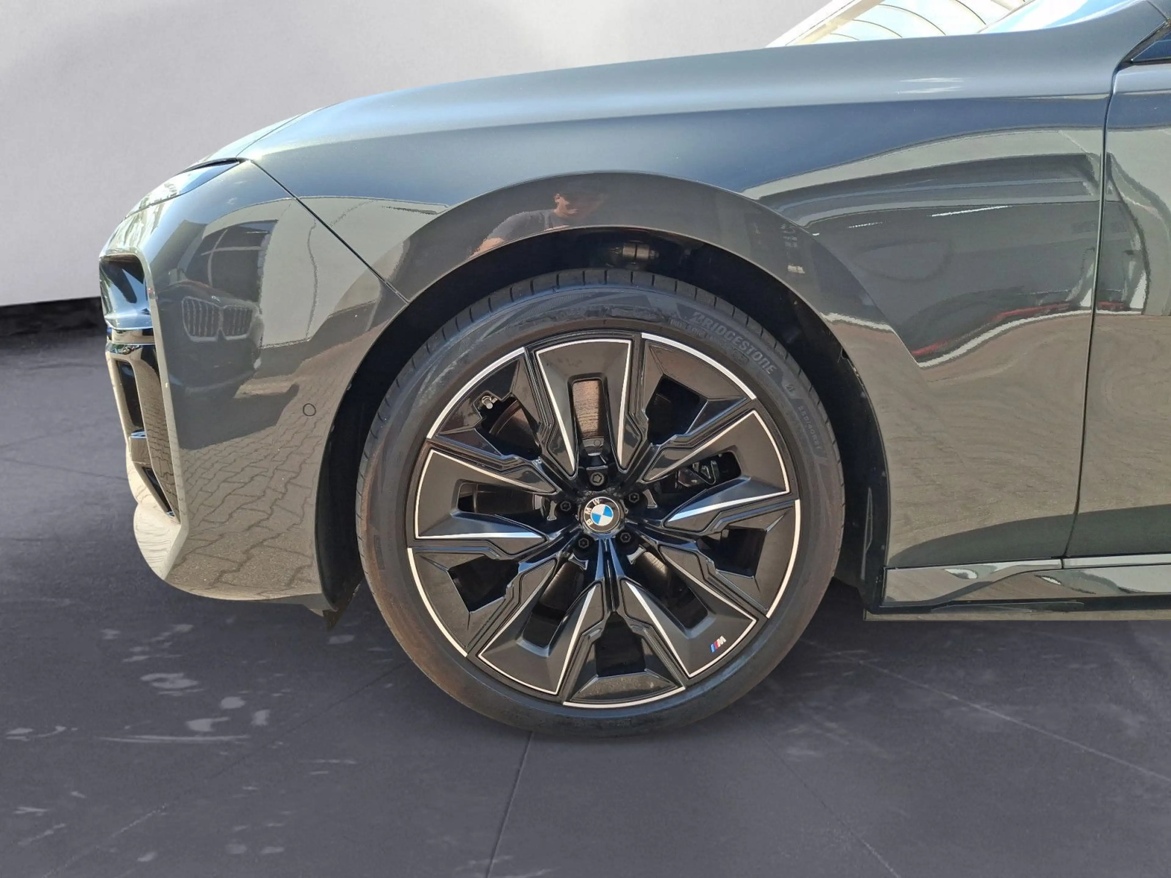 BMW i7 xDrive60 Navi Leder Tempom.aktiv Panoramadach — photo 10