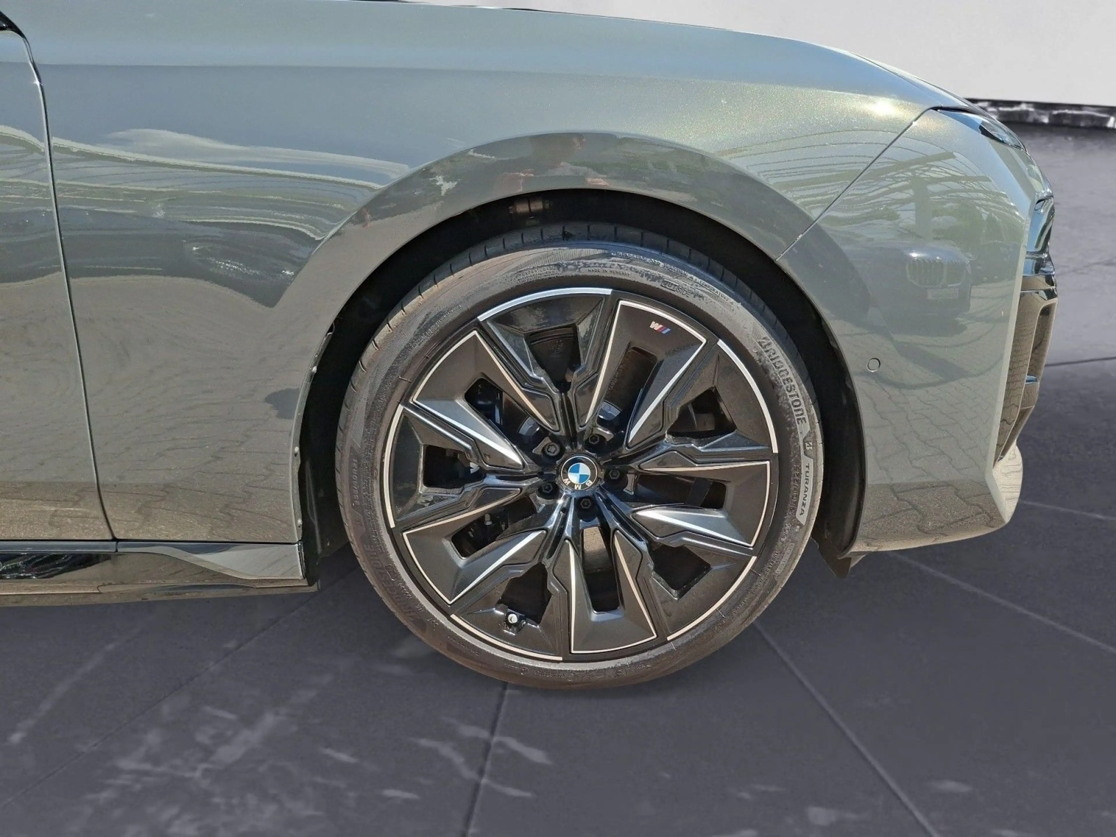 BMW i7 xDrive60 Navi Leder Tempom.aktiv Panoramadach — photo 9