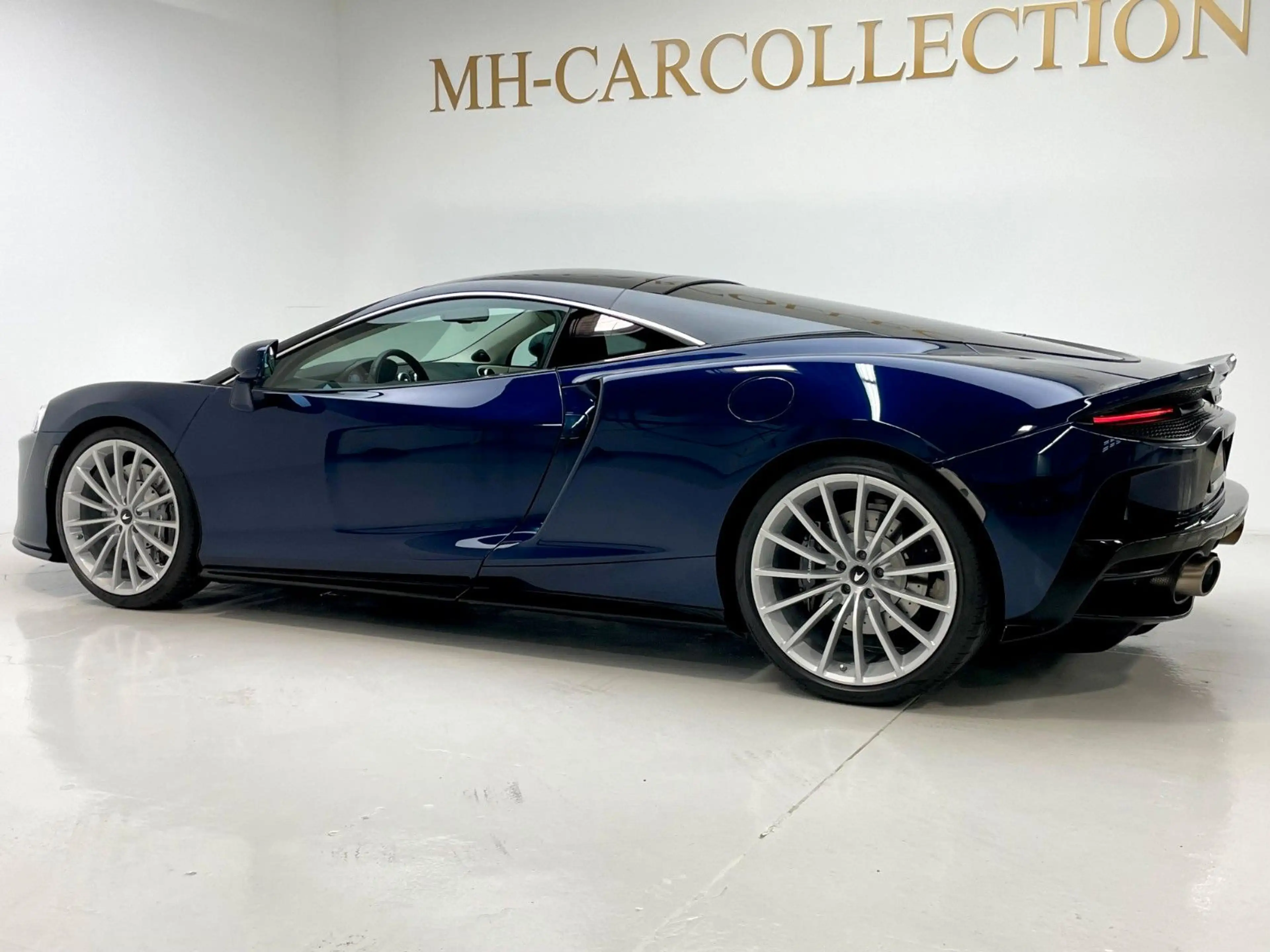 McLaren GT *1.HAND*LIFT*B&W*LUXE* — photo 14
