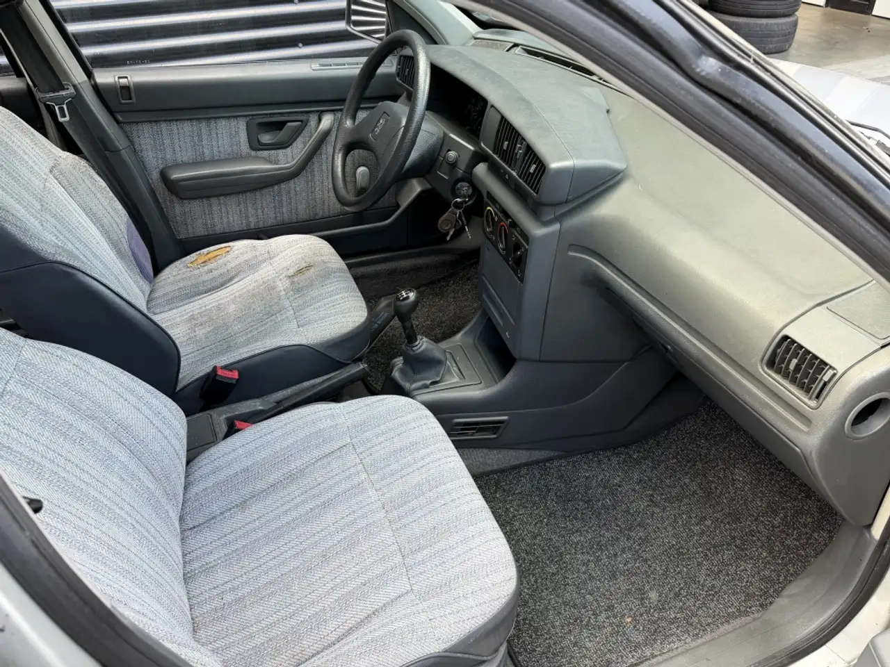 Peugeot 405 1.6i GL 1991| GRIJS| UNIEK| NIEUWE APK 2 JAAR, foto 11