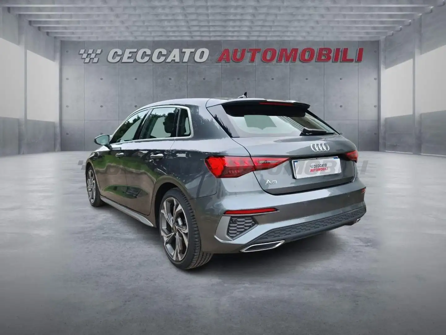 Audi A3 IV 2020 Sportback Sportback 30 2.0 tdi S line edi Grigio - 2