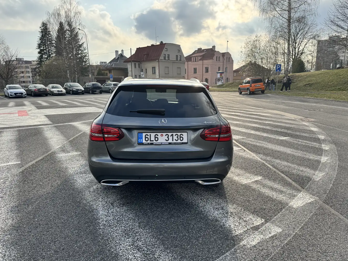 Mercedes-Benz C 200 d T 9G-TRONIC Avantgarde - 2