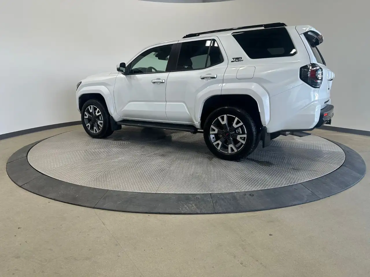 Toyota 4-Runner снимка Toyota 4-Runner