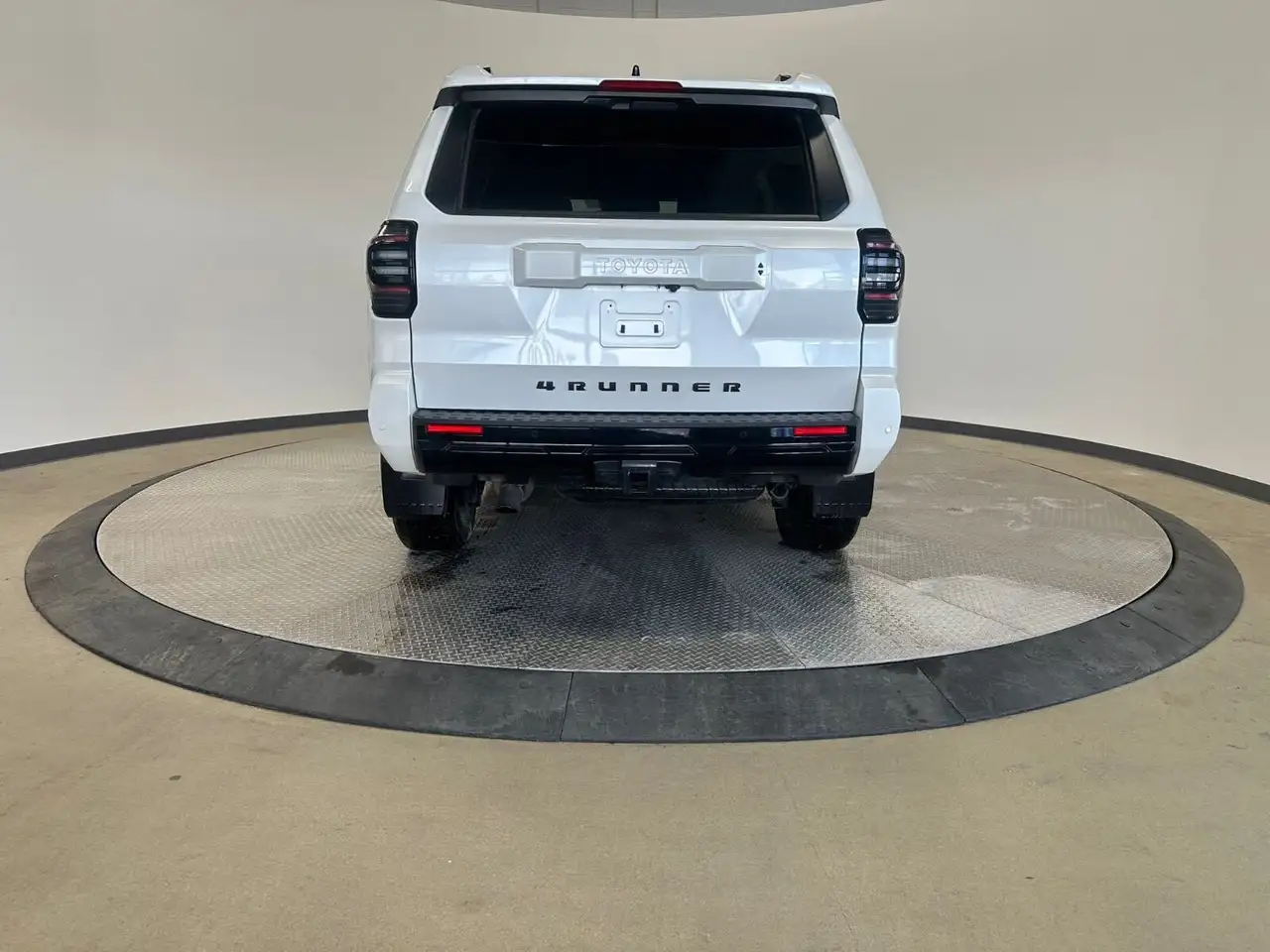 Toyota 4-Runner снимка Toyota 4-Runner