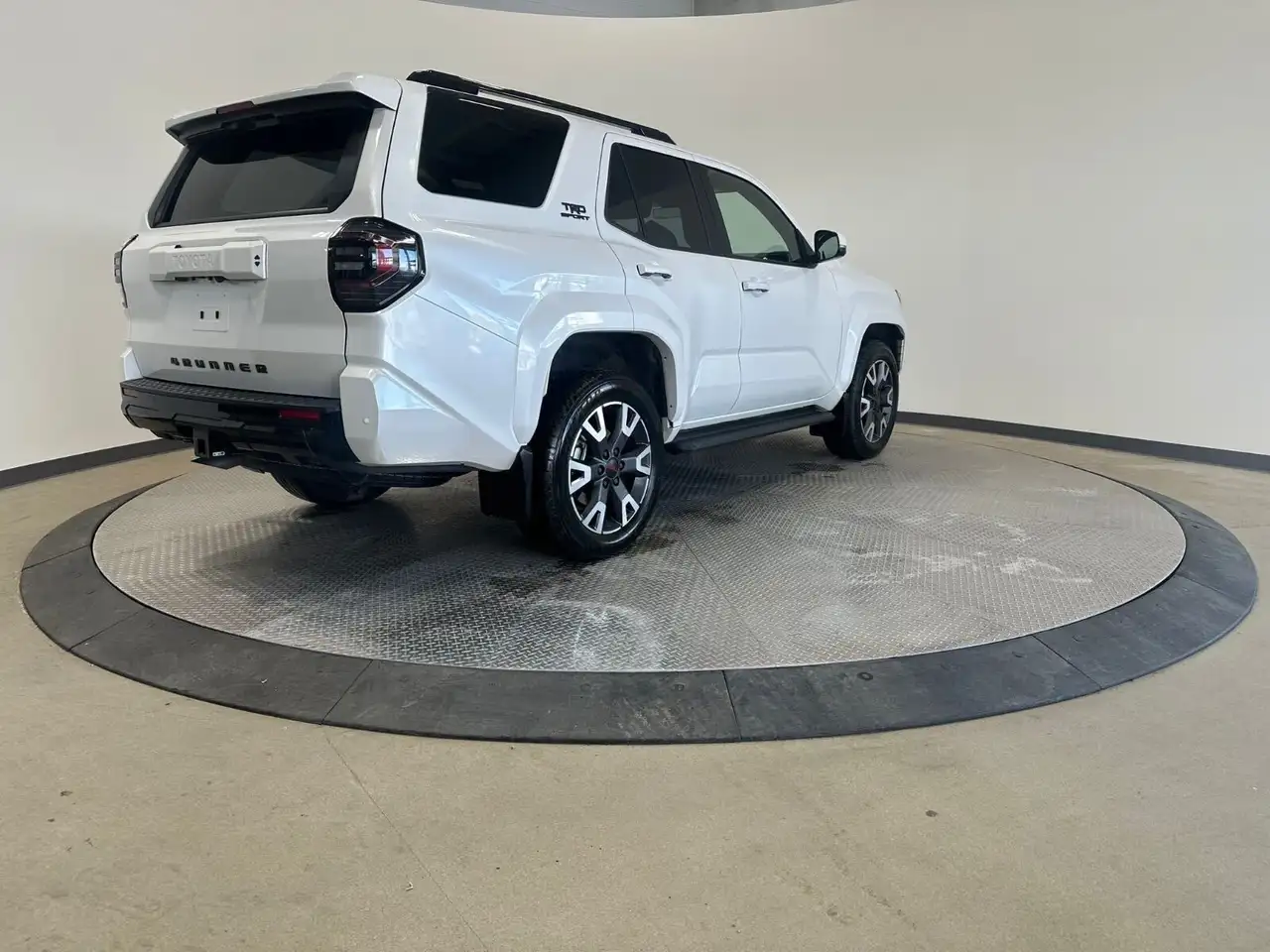 Toyota 4-Runner снимка Toyota 4-Runner