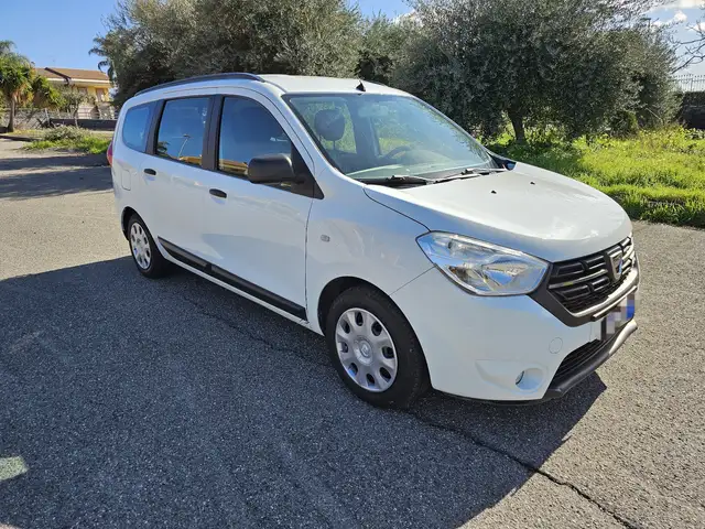 Dacia Lodgy 1.5 blue dci Essential s&s 95cv 7p.ti my19
