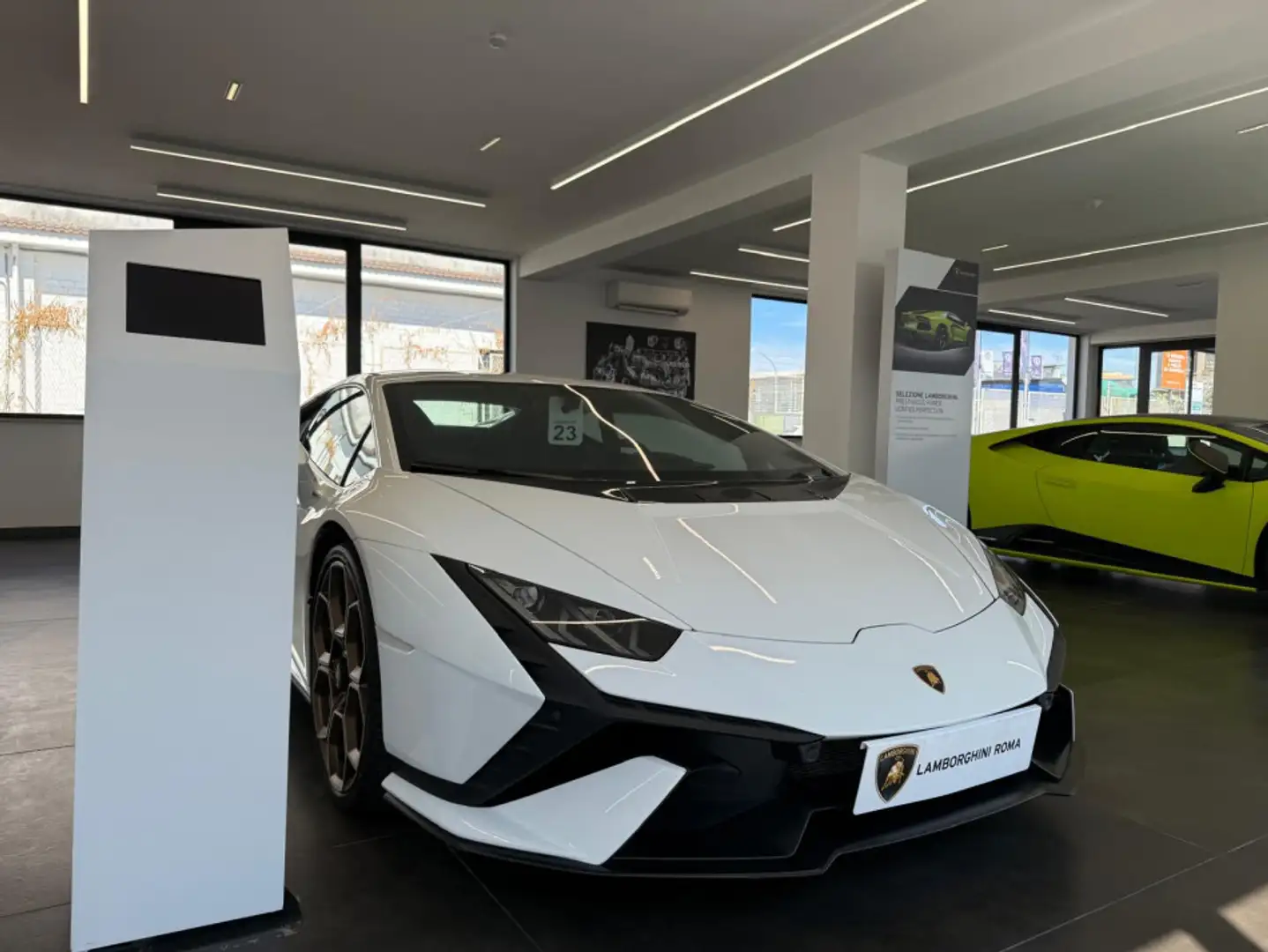 Lamborghini Huracán Huracan Coupe 5.2 Tecnica 640cv rwd Blanc - 2