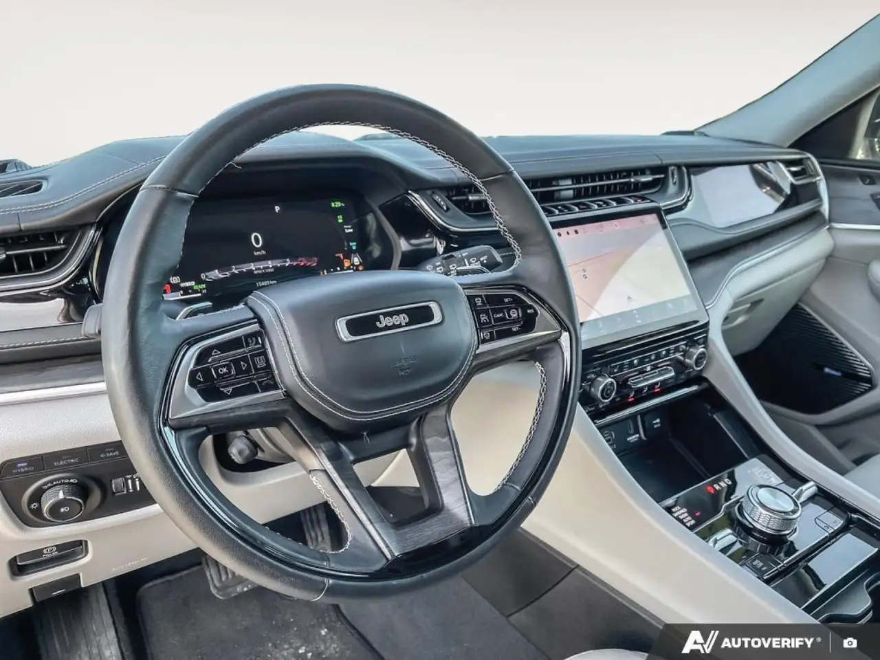 Jeep Grand Cherokee снимка Jeep Grand Cherokee
