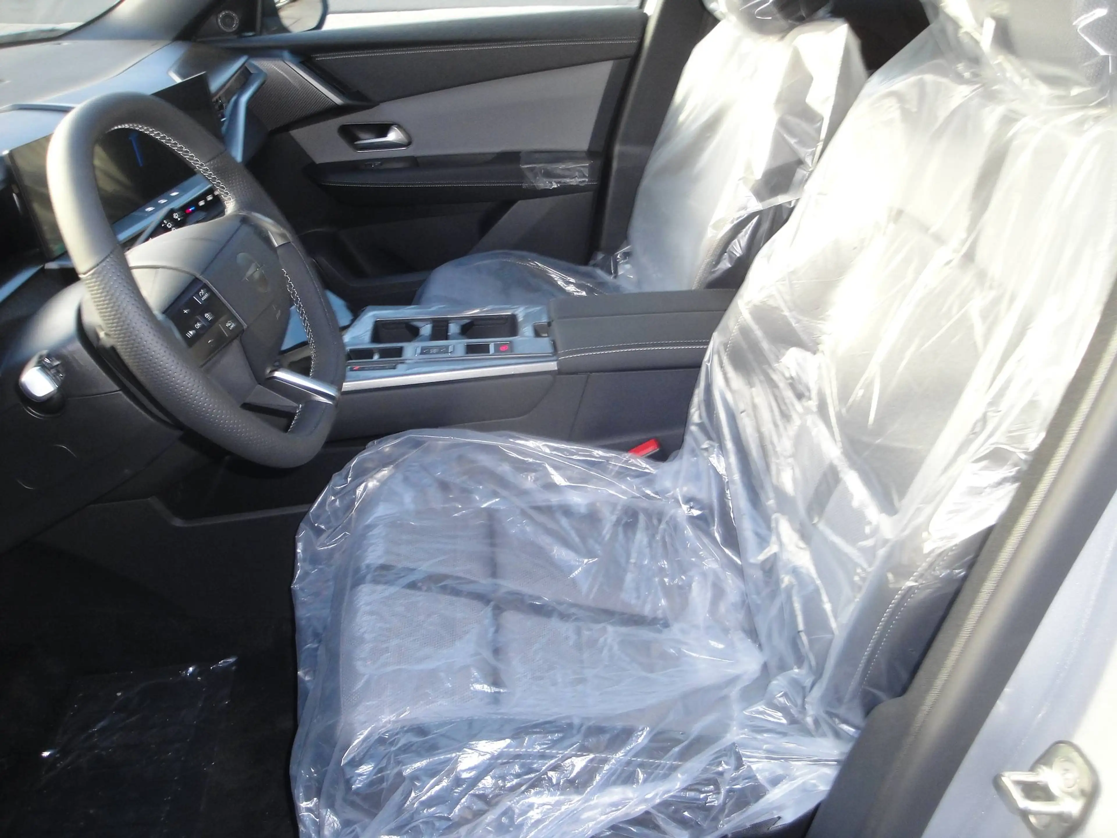 Opel Grandland ULTIMATE 1.2 MHEV 100kW — photo 7