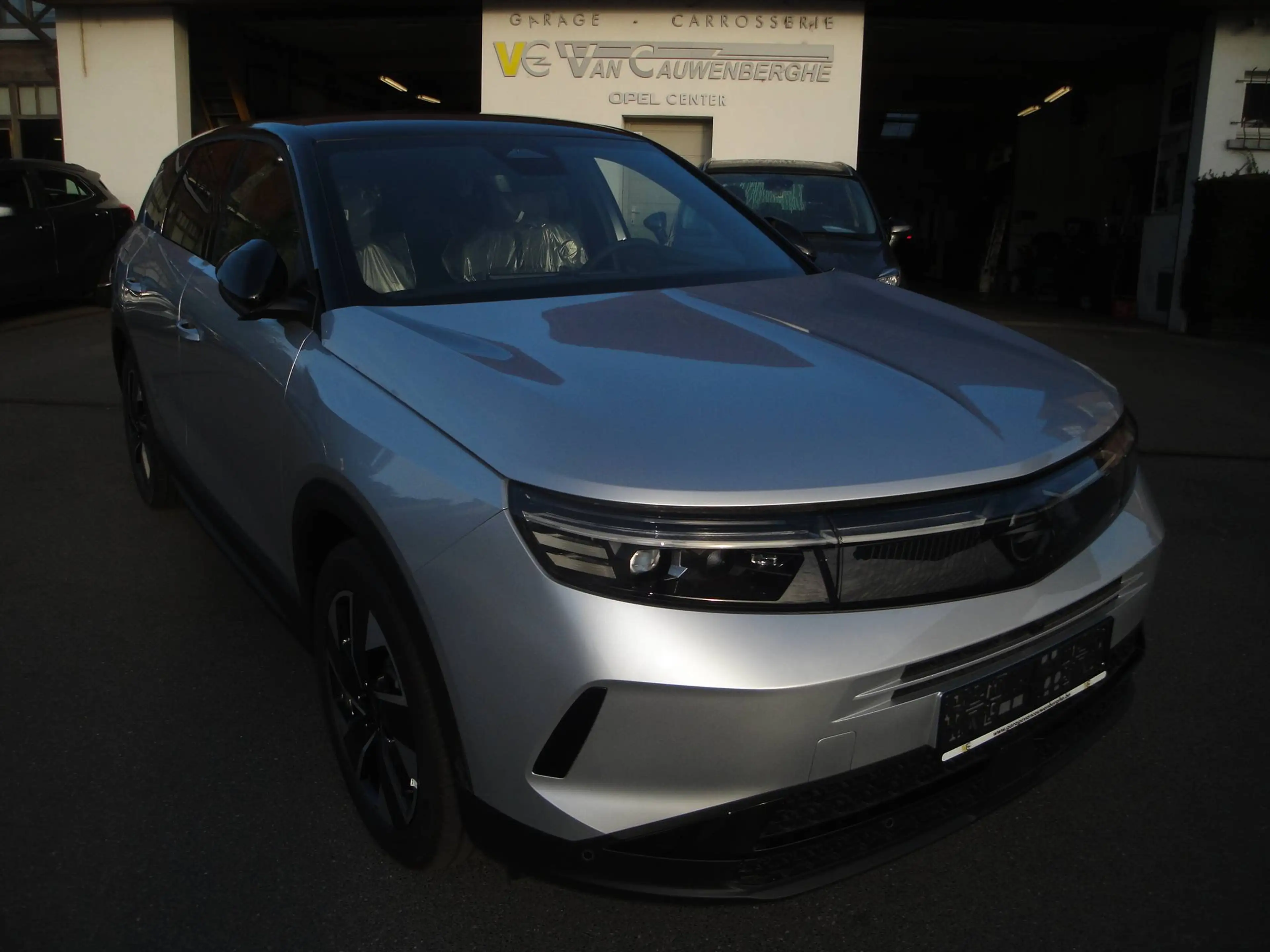 Opel Grandland ULTIMATE 1.2 MHEV 100kW — photo 6