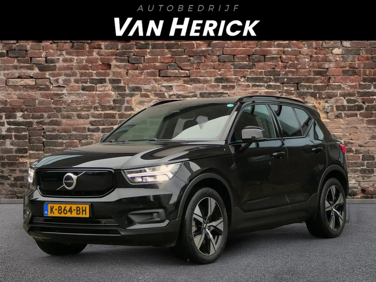 Volvo XC40 Recharge P8 AWD R-Design Automaat | Camera | Alcan Negro - 1