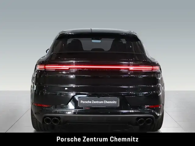 Porsche Cayenne view 5