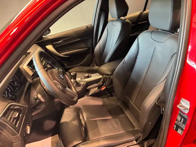 BMW 1 Series view 6