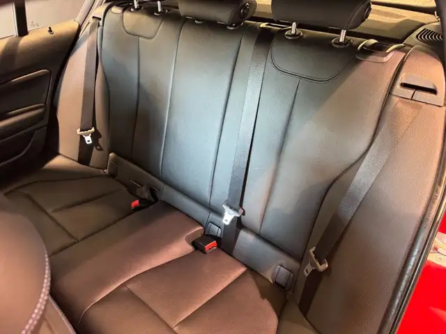BMW 1 Series view 7
