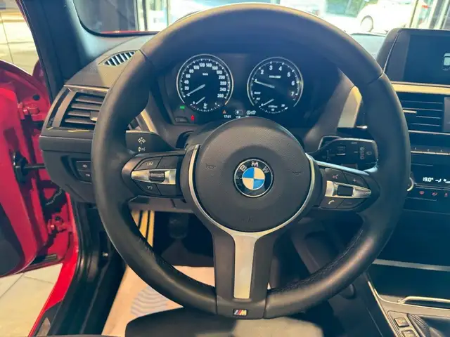 BMW 1 Series view 12