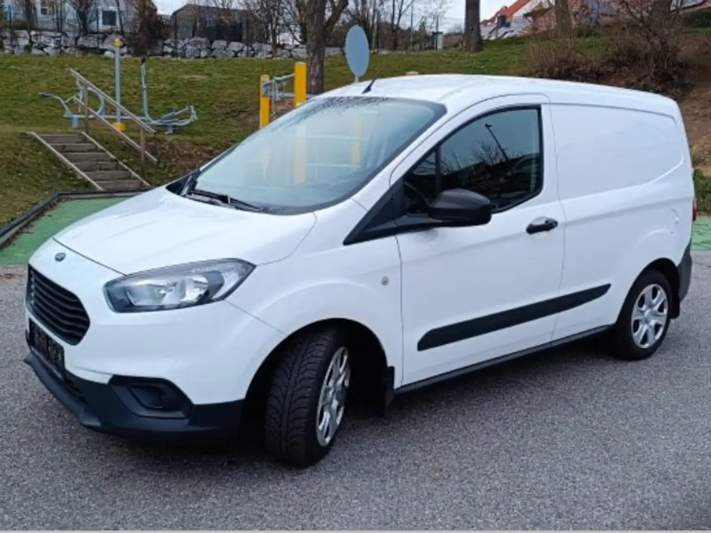 Ford Transit Courier Transit Courier 1,0 EcoBoost Trend Trend Weiß - 2