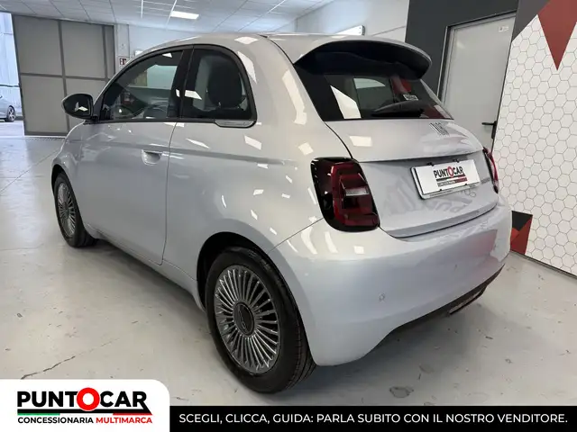 Fiat 500 view 9