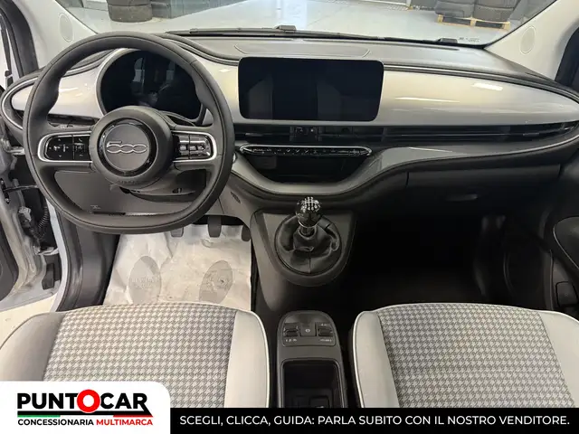 Fiat 500 view 15