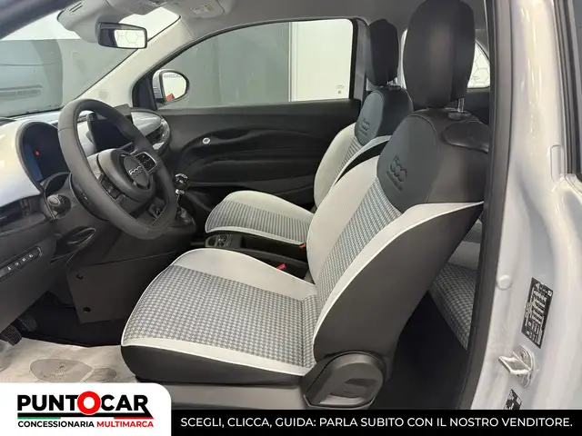 Fiat 500 view 11