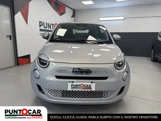 Fiat 500 view 2