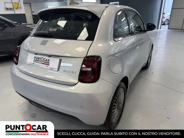 Fiat 500 view 6