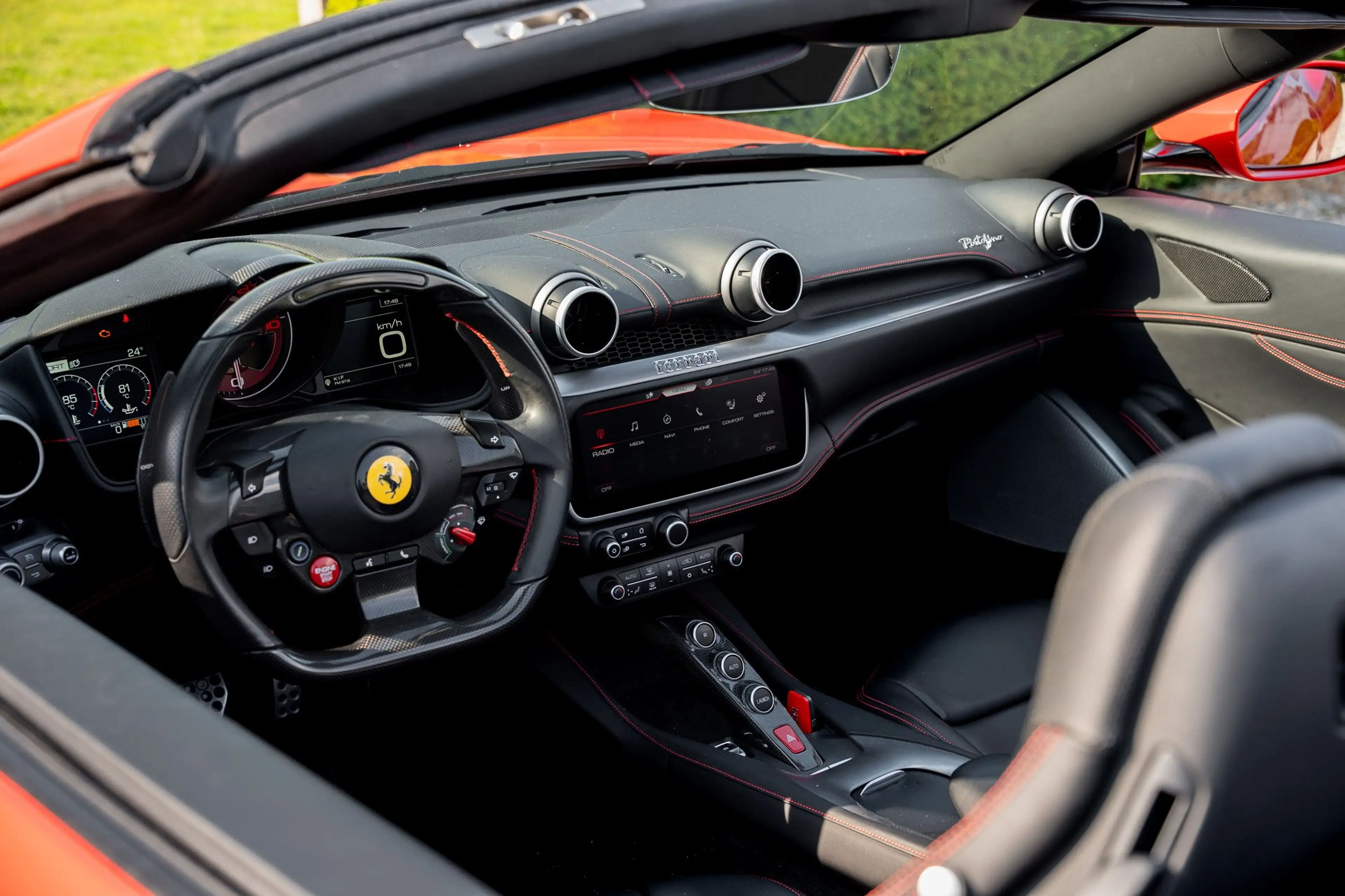 Ferrari Portofino 3.9 Twin-Turbo V8 / 1 Owner — photo 10