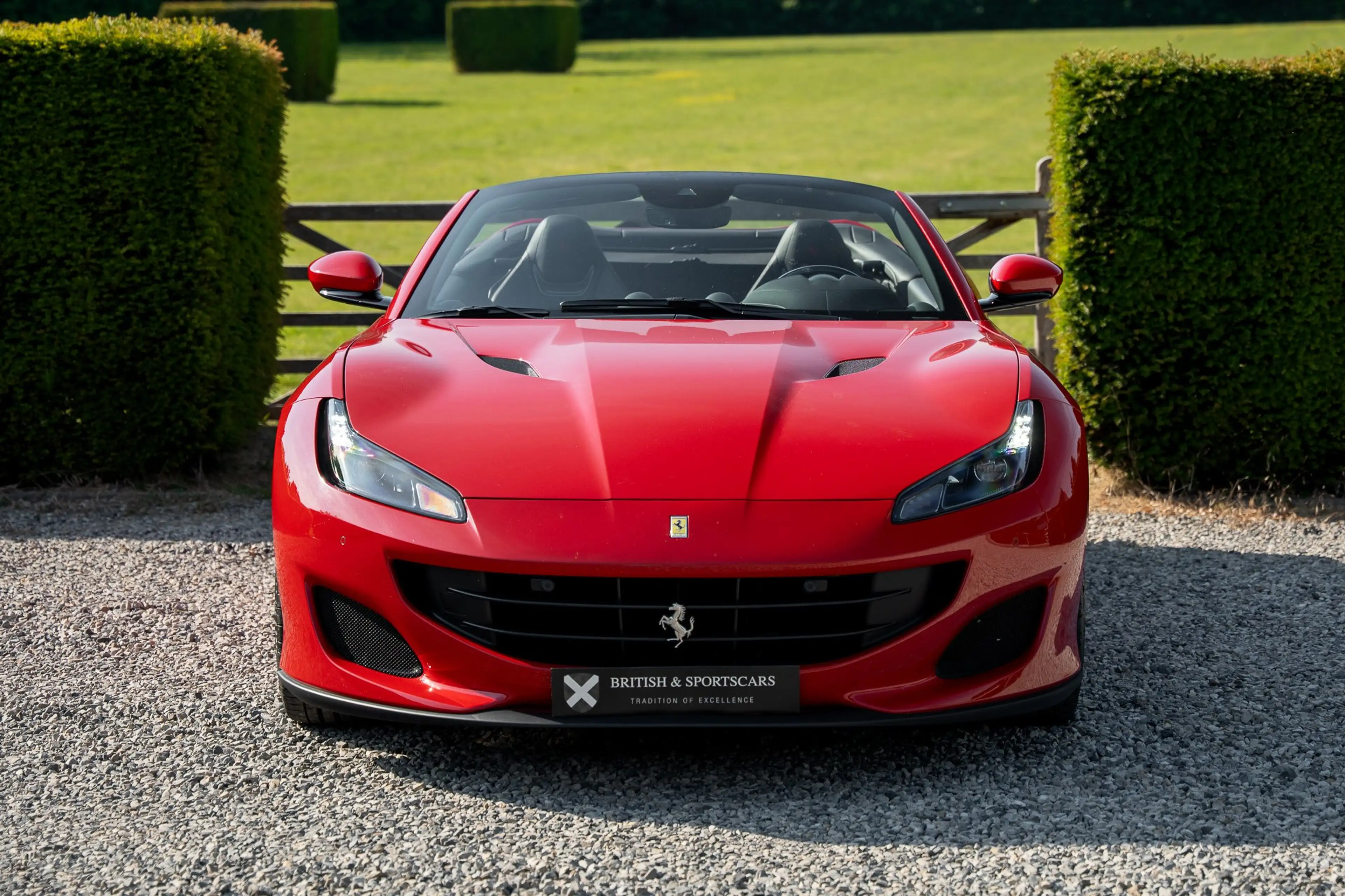 Ferrari Portofino 3.9 Twin-Turbo V8 / 1 Owner — photo 2