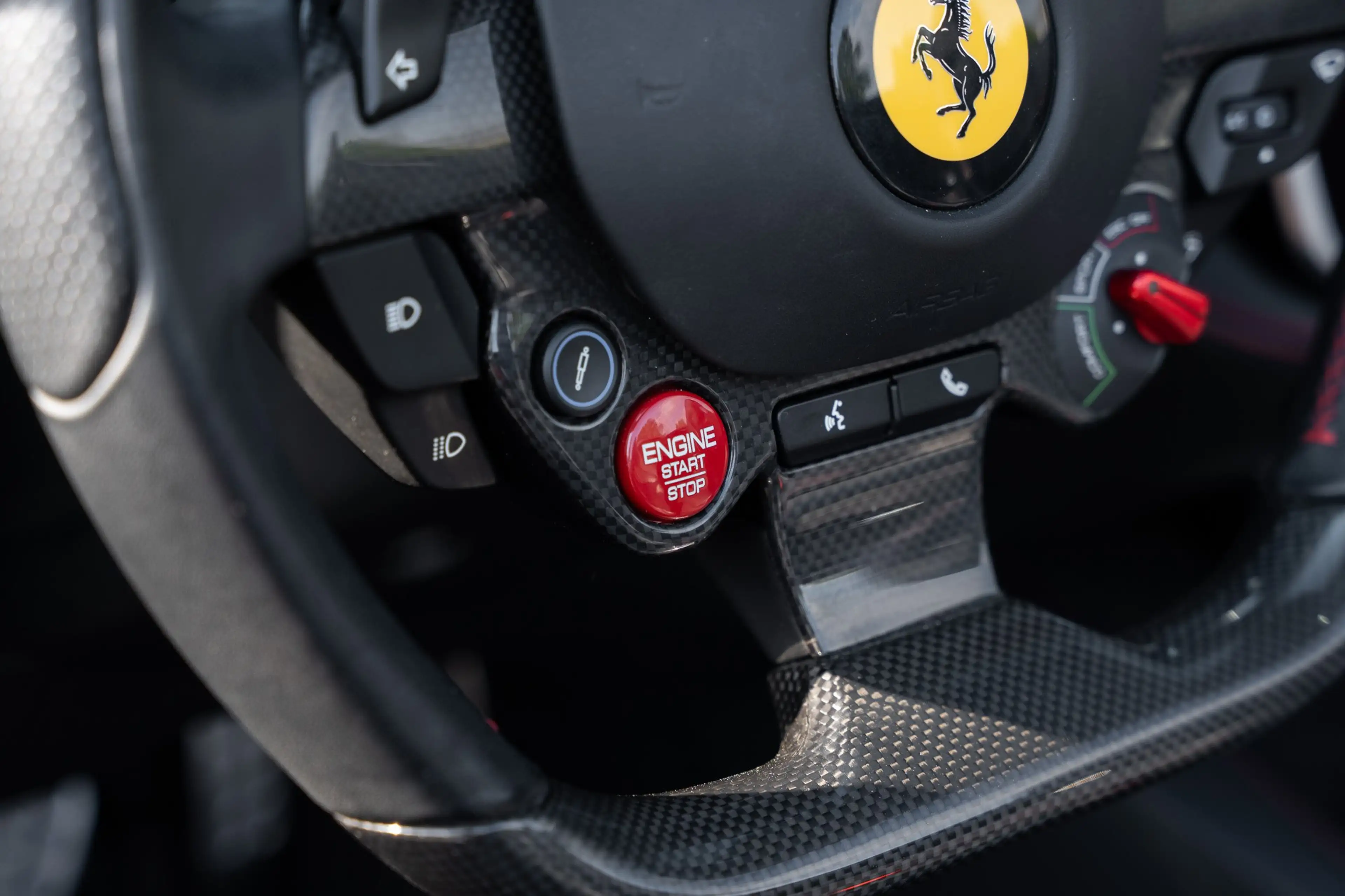 Ferrari Portofino 3.9 Twin-Turbo V8 / 1 Owner — photo 13