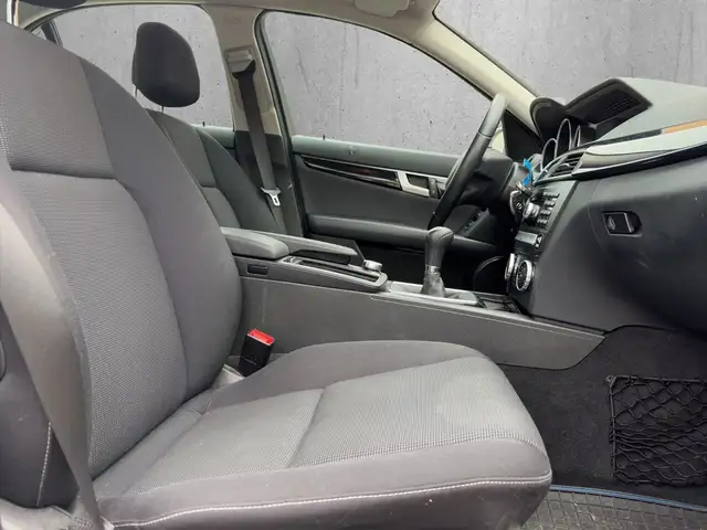 Mercedes-Benz C view 14