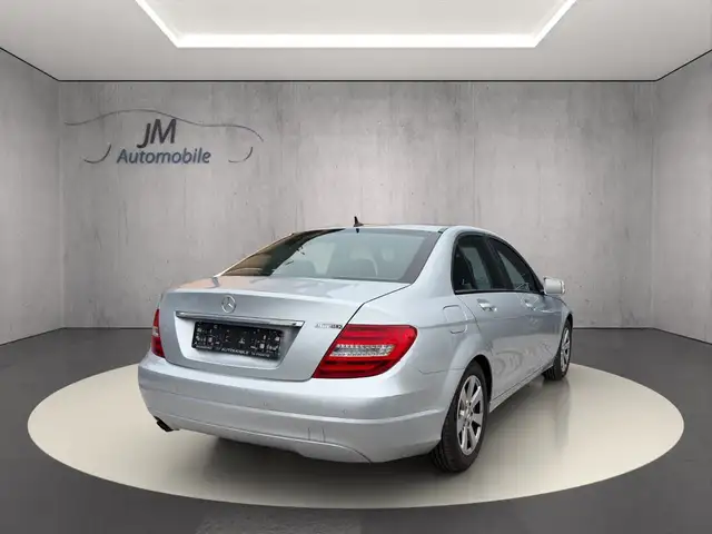 Mercedes-Benz C view 5
