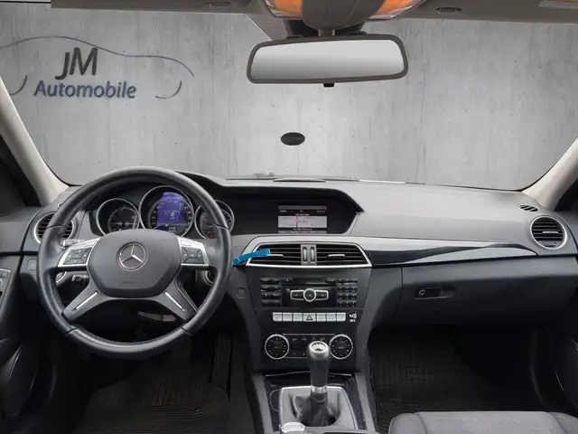 Mercedes-Benz C view 11