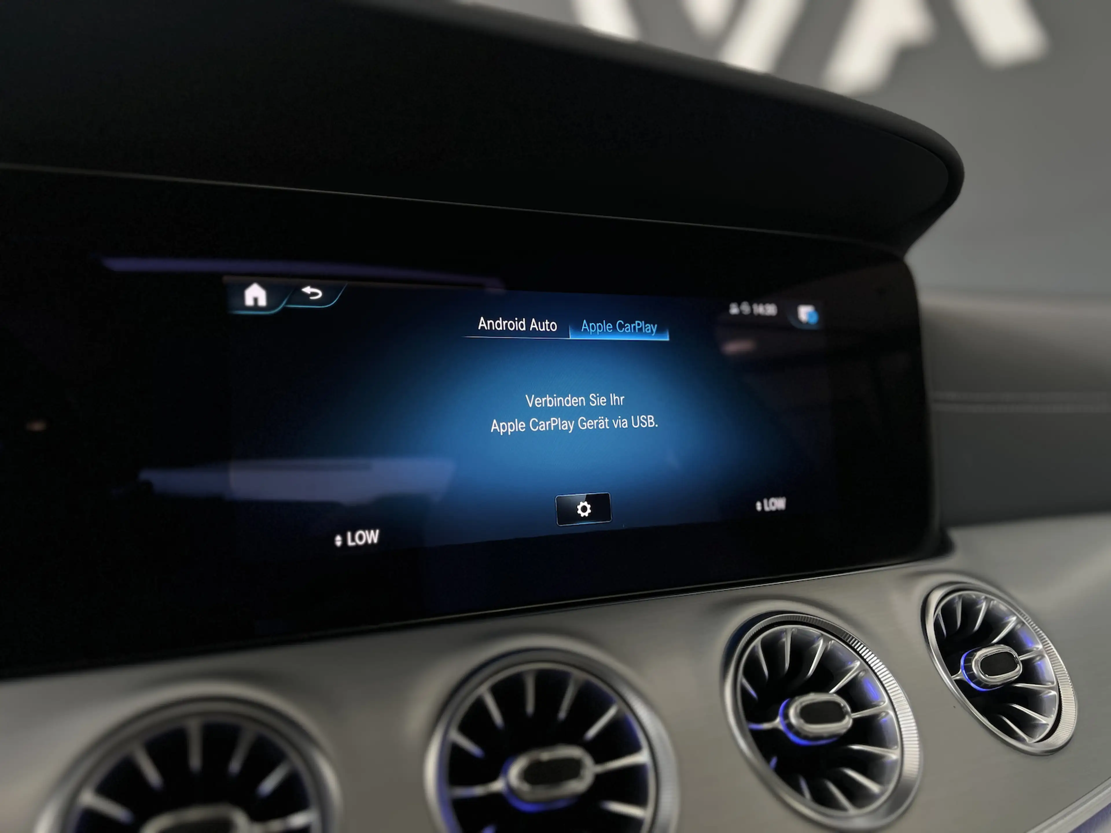 Mercedes-Benz CLS 220 d Avantgarde*WIDESCREEN*S-DACH*NAVI* — photo 20