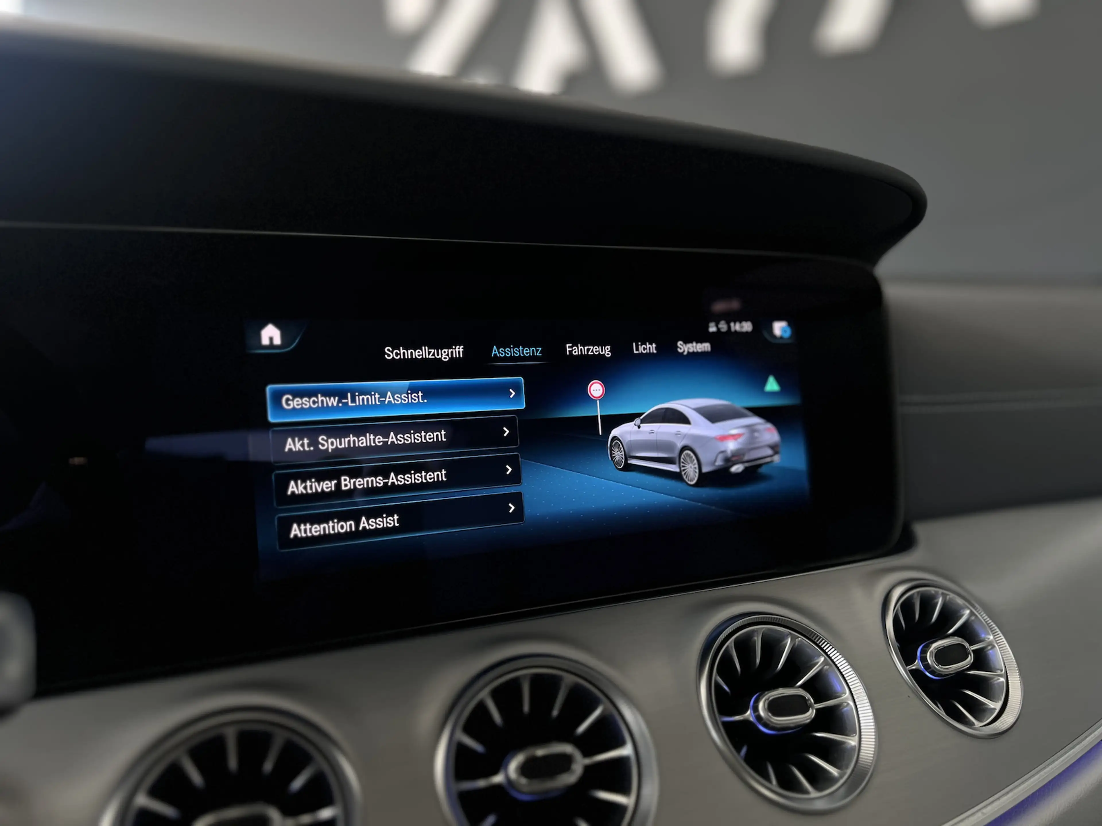 Mercedes-Benz CLS 220 d Avantgarde*WIDESCREEN*S-DACH*NAVI* — photo 18