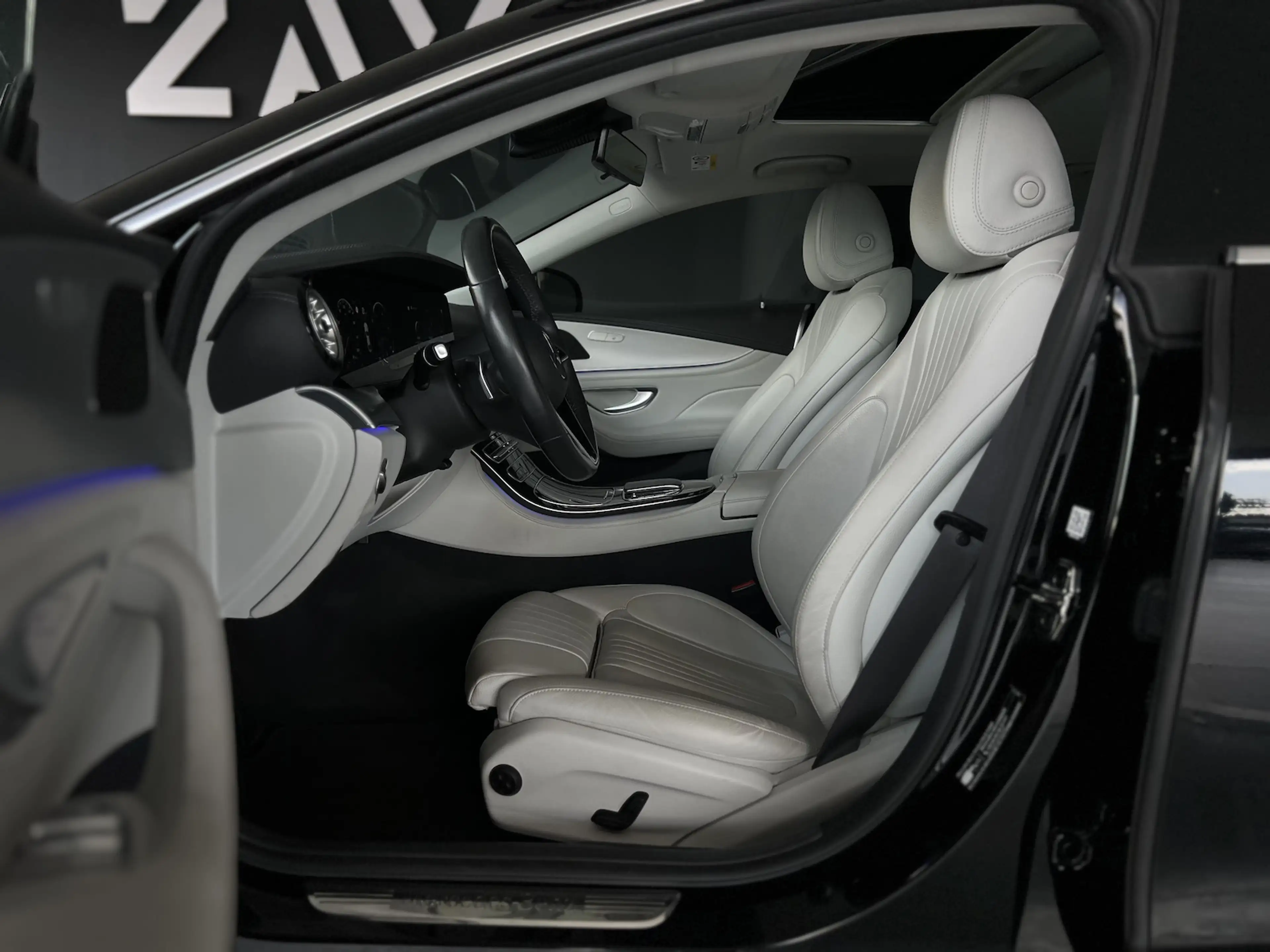 Mercedes-Benz CLS 220 d Avantgarde*WIDESCREEN*S-DACH*NAVI* — photo 9