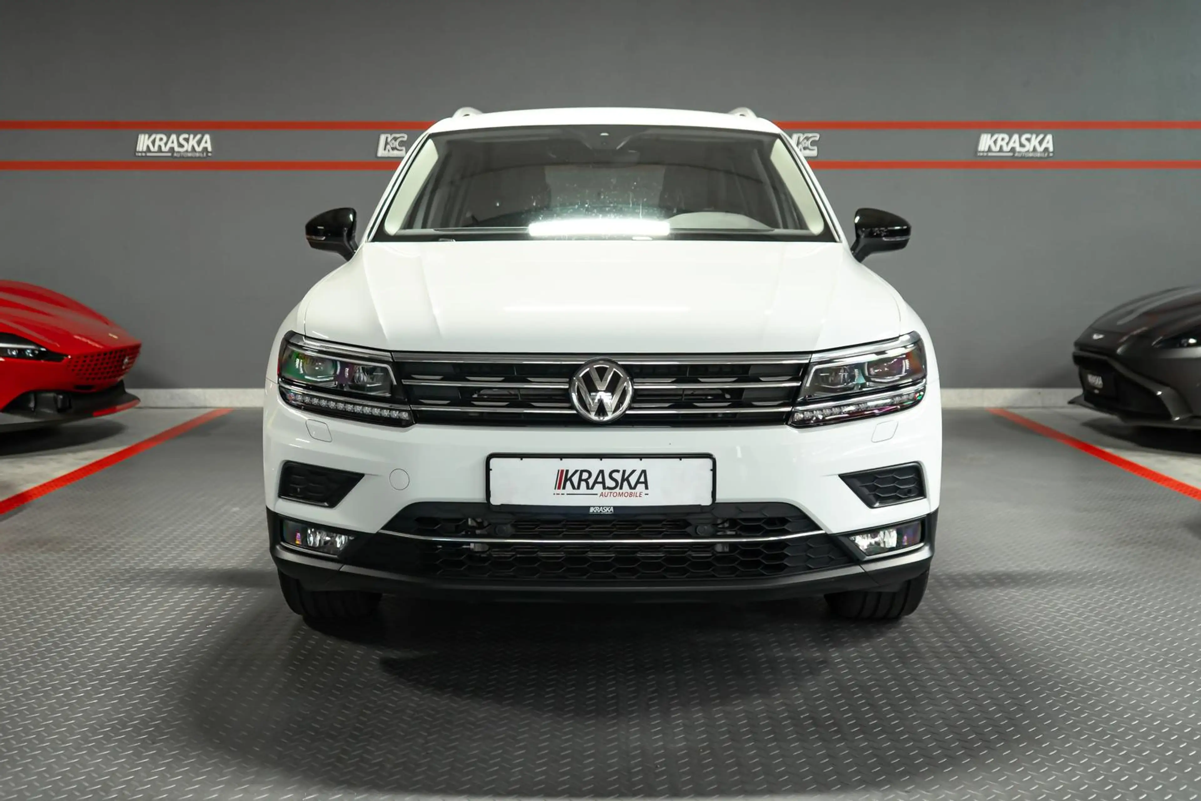 Volkswagen Tiguan 1.5 TSI LED AHK RFK SHZ 18" APP IQ.DRIVE — photo 4