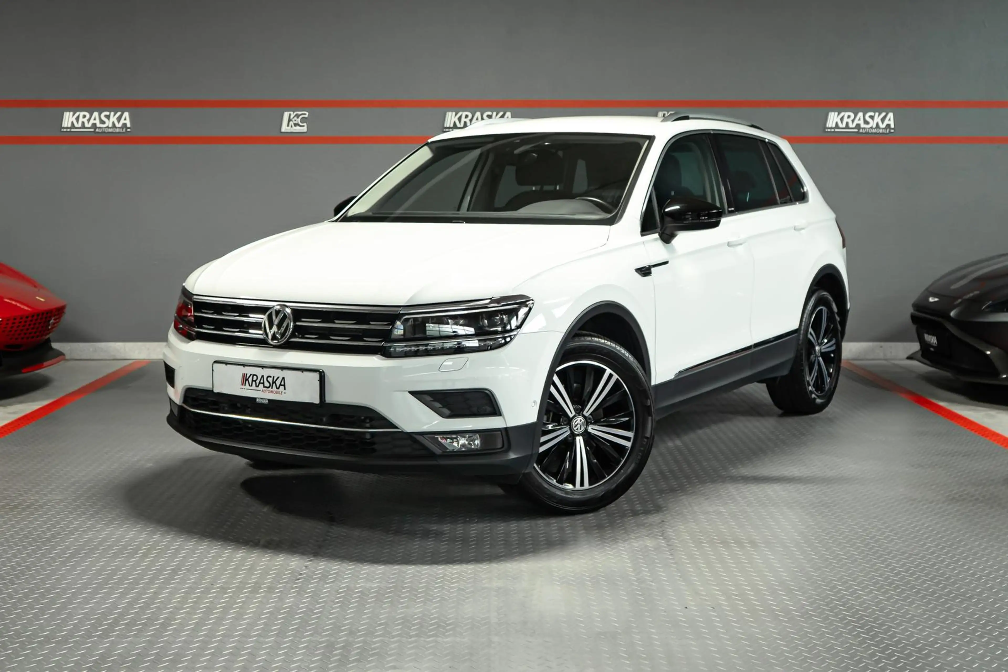 Volkswagen Tiguan 1.5 TSI LED AHK RFK SHZ 18" APP IQ.DRIVE