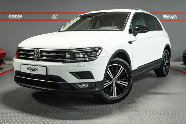 Volkswagen Tiguan view 2