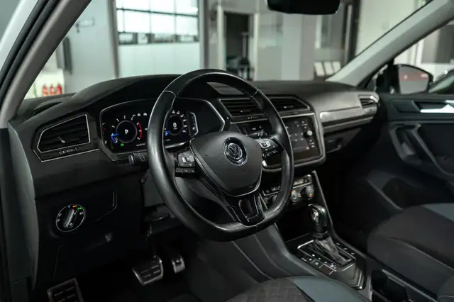 Volkswagen Tiguan view 11
