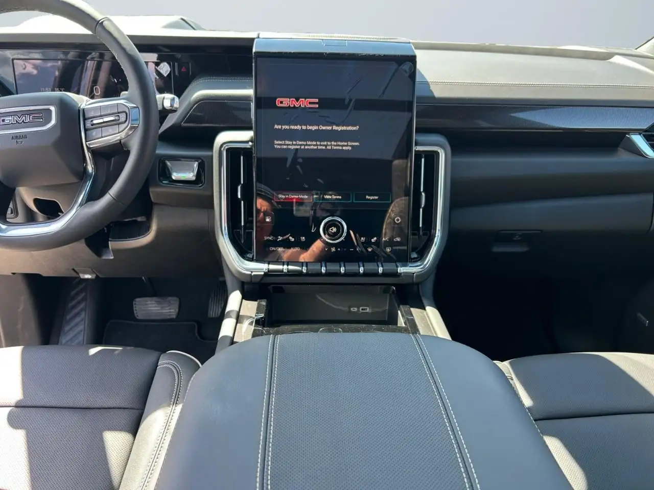 GMC Yukon photo GMC Yukon