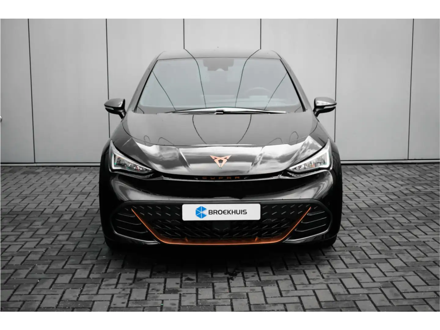 CUPRA Born Business 63 kWh Private lease ACTIE 439,- p/m Černá - 2