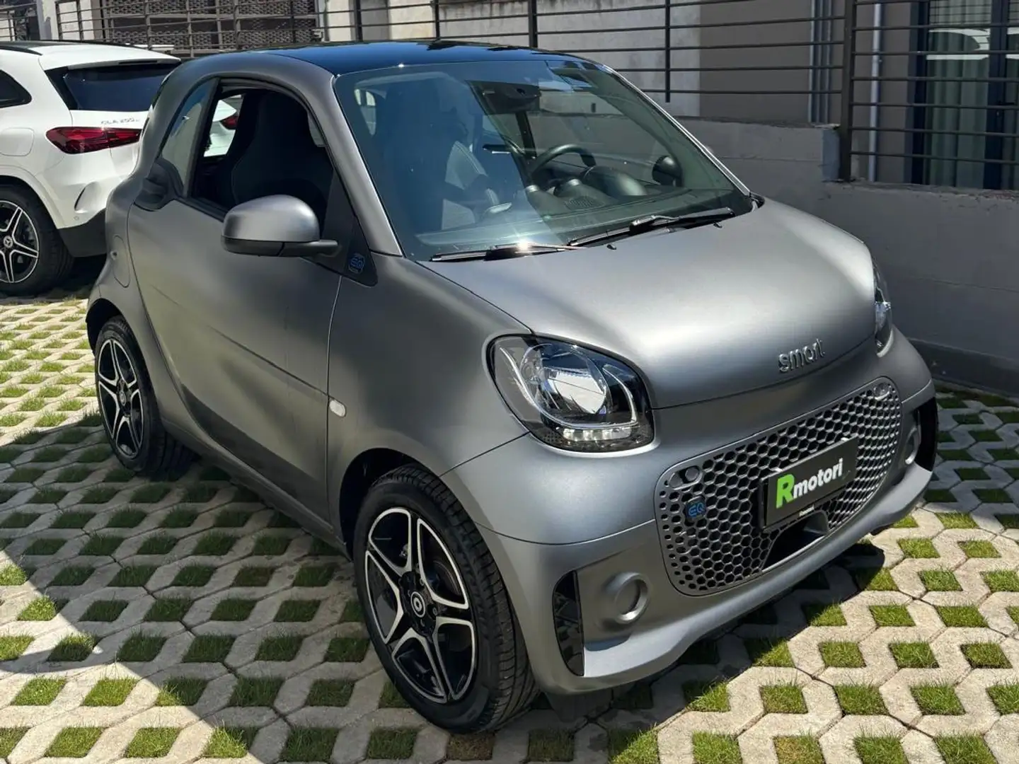 smart forTwo Fortwo eq mattrunner 22kW Grigio - 1