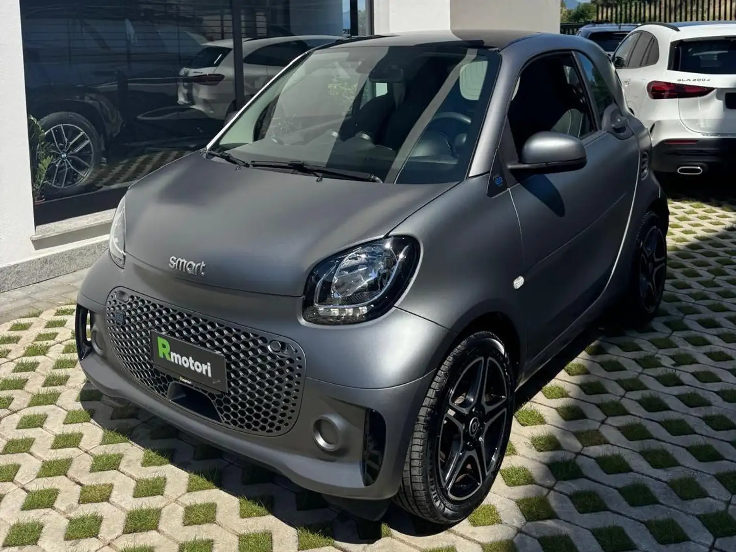 smart forTwo Fortwo eq mattrunner 22kW Grigio - 2