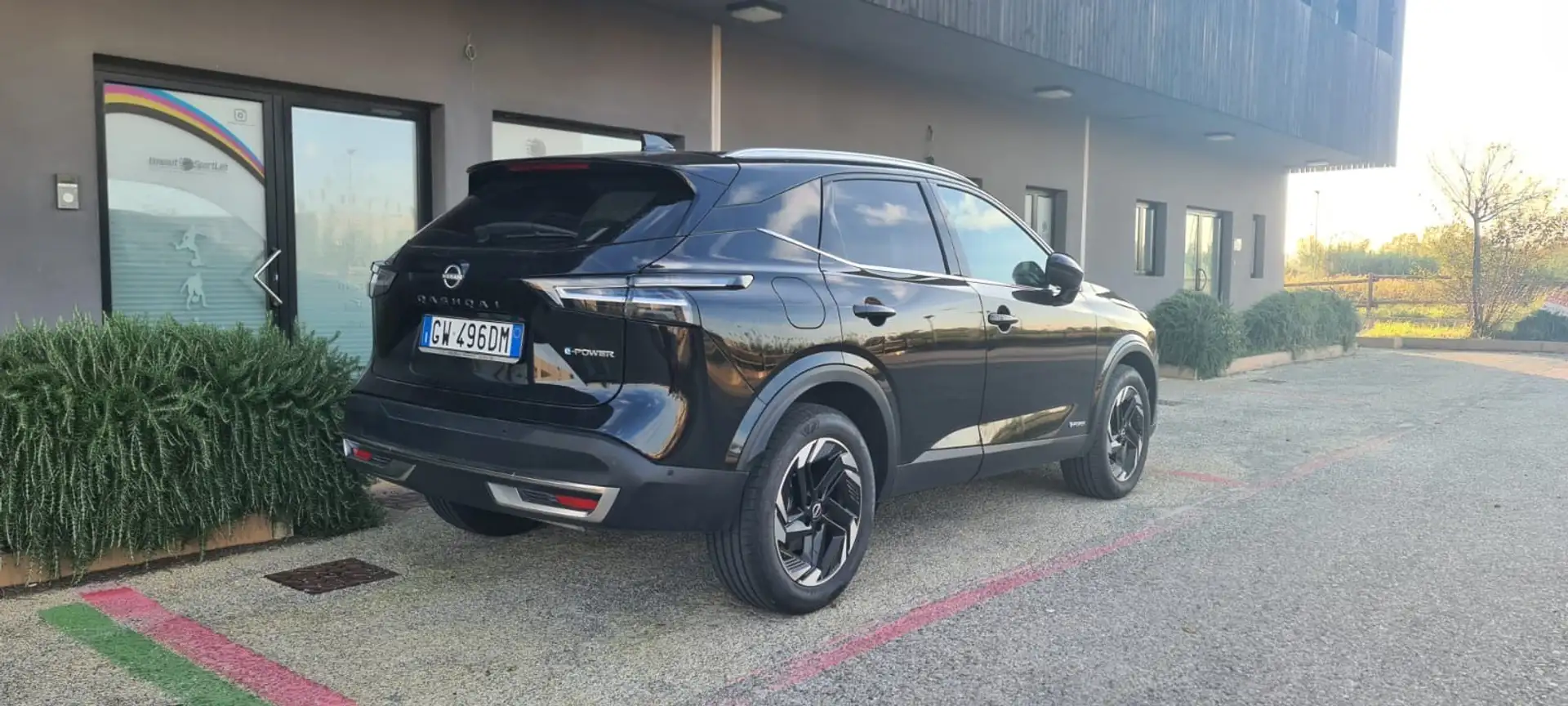 Nissan Qashqai+2 E - POWER Чорний - 1