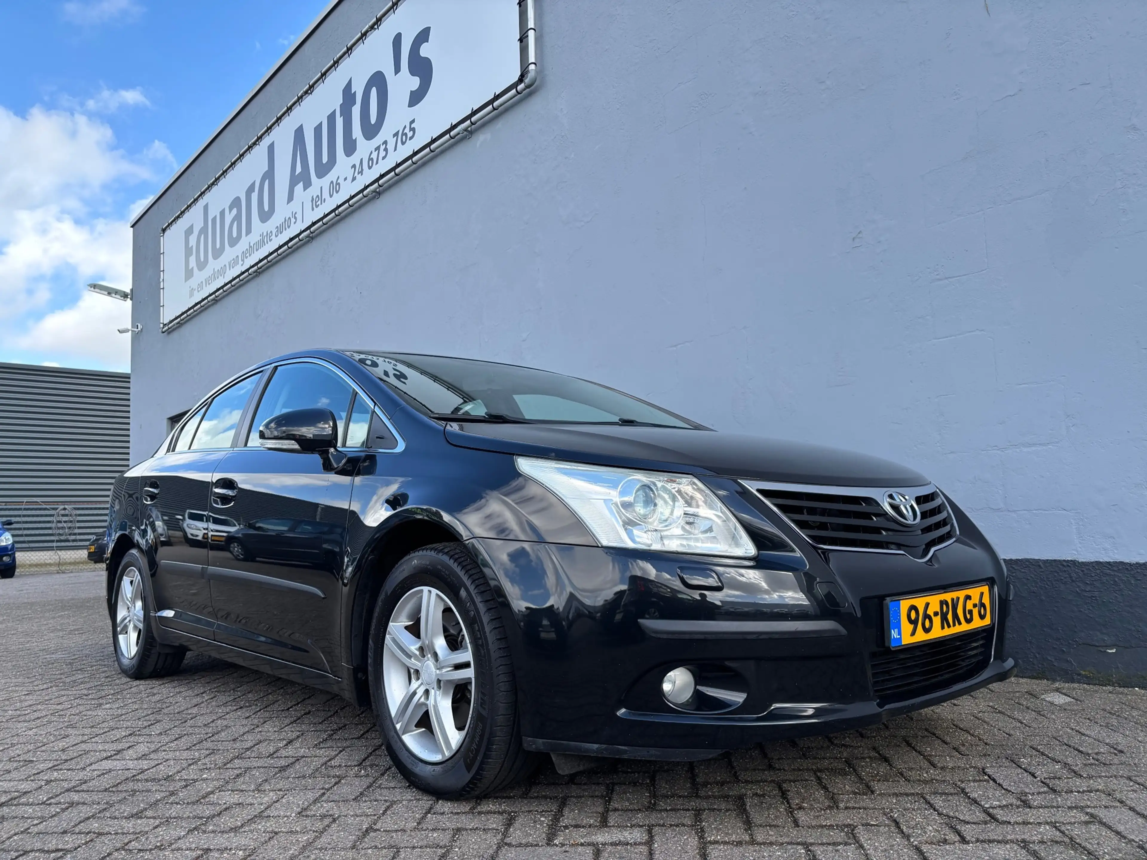 Toyota Avensis 1.8 VVTi Business — photo 2