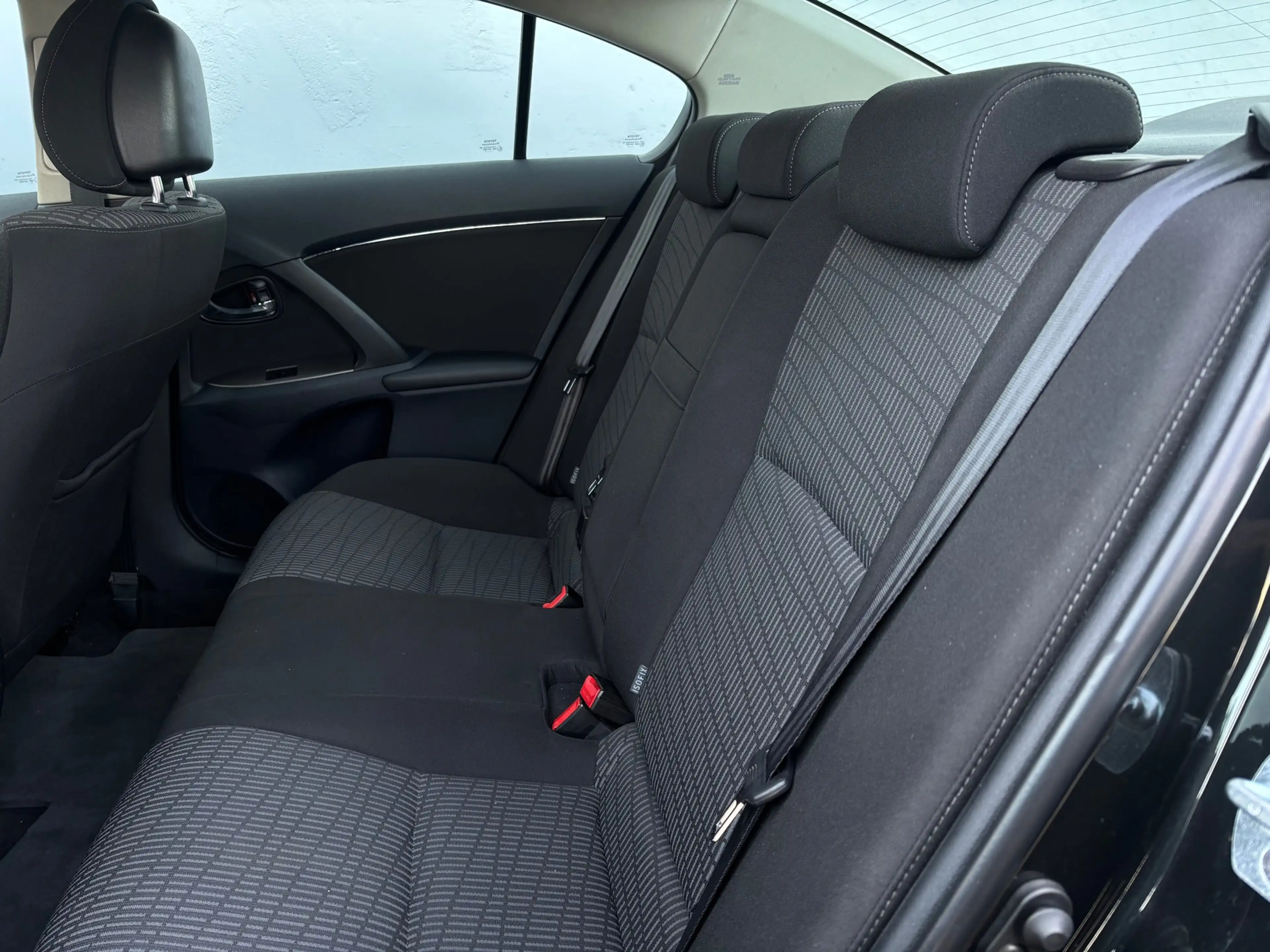 Toyota Avensis 1.8 VVTi Business — photo 9