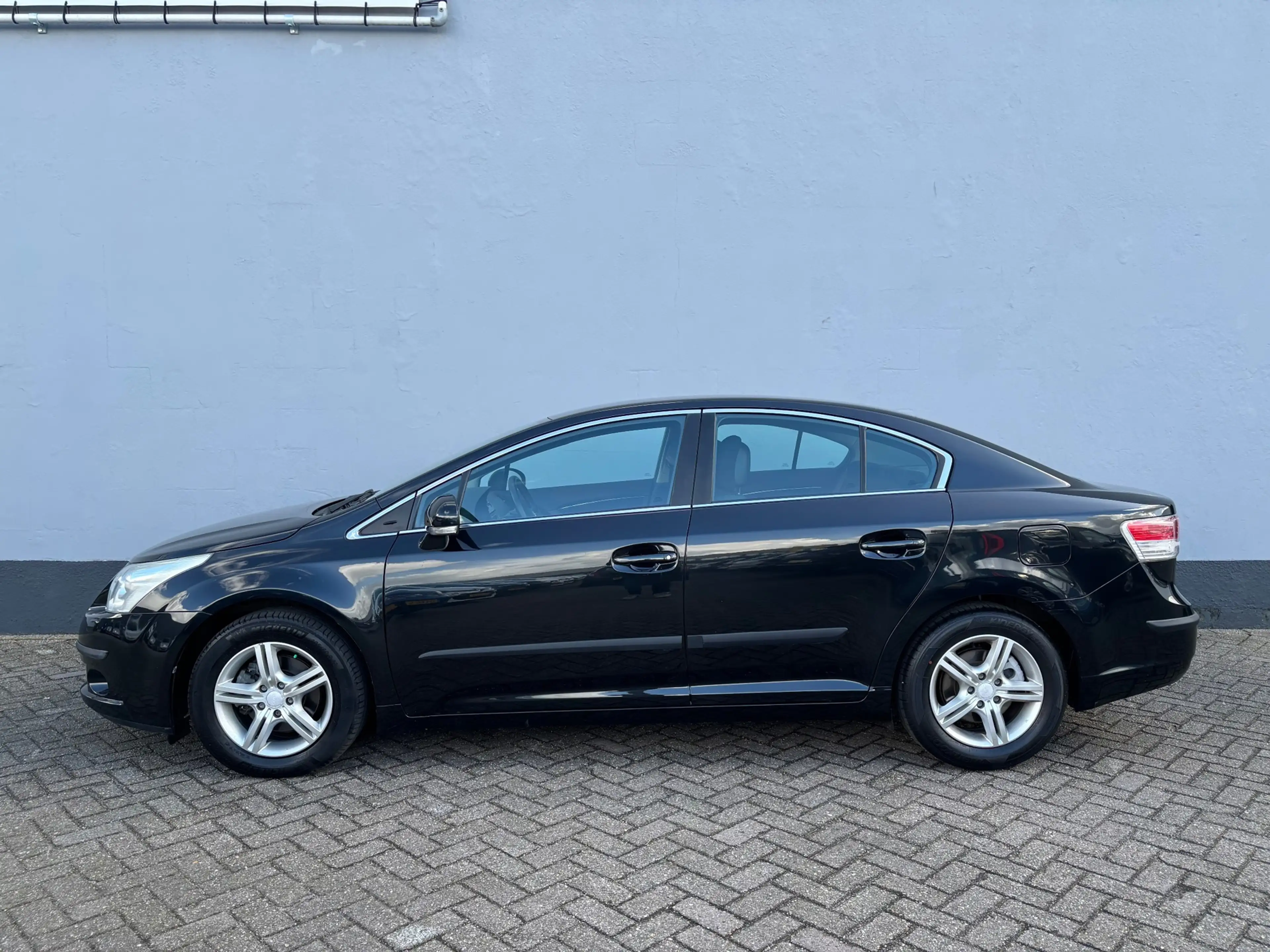 Toyota Avensis 1.8 VVTi Business — photo 3